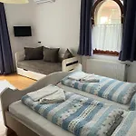 Kaptalan Vendeghaz Bed and Breakfast