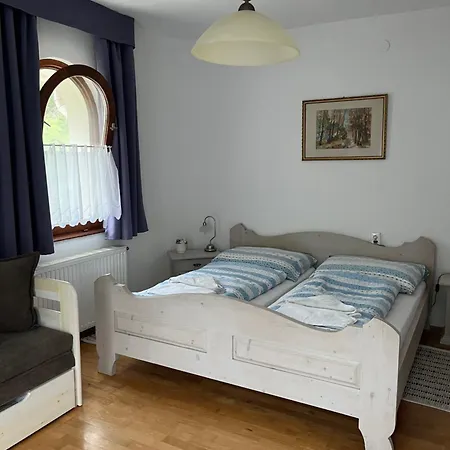 Kaptalan Vendeghaz Bed & Breakfast *