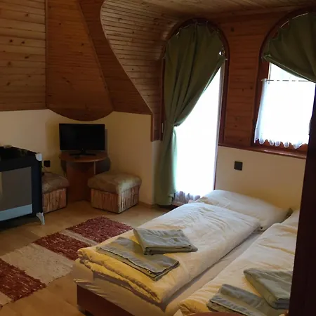 Kaptalan Vendeghaz Bed & Breakfast