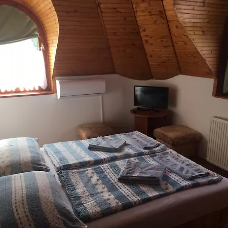 Bed & Breakfast Kaptalan Vendeghaz