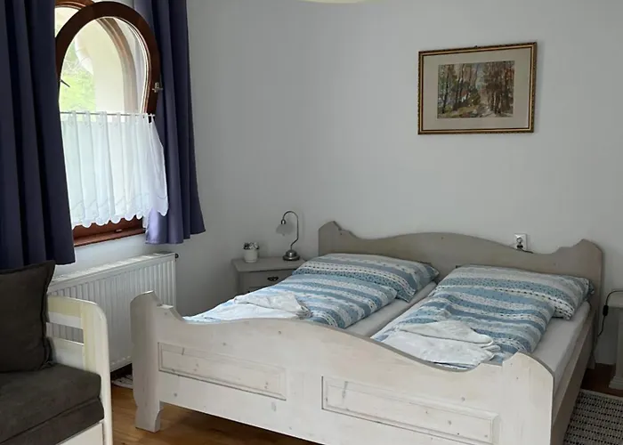 Kaptalan Vendeghaz לינה וארוחת בוקר 3*